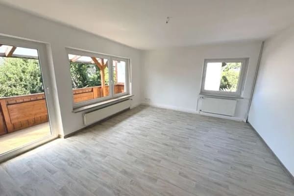 Immobilie in Burgthann - ZFH mit Ausbaupotential in Burgthann Ezelsdorf mit Garten und Garage - Bild 1