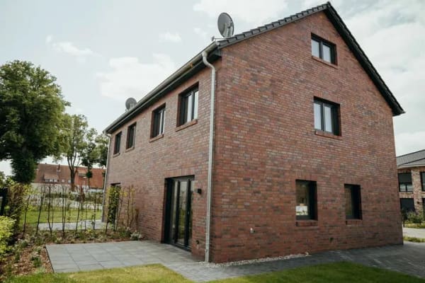 Immobilie in Brietlingen - Neubau Doppelhaushälfte in Brietlingen - einzugsbereit! - Bild 1
