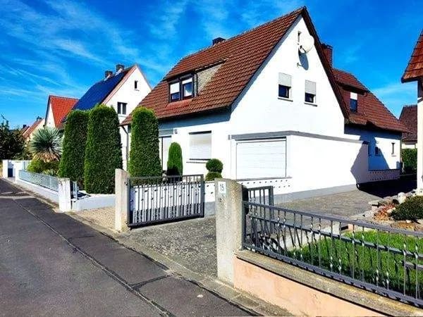 Immobilie in Kolitzheim - Ihr privates Paradies mit eigenem Pool ! - Bild 1