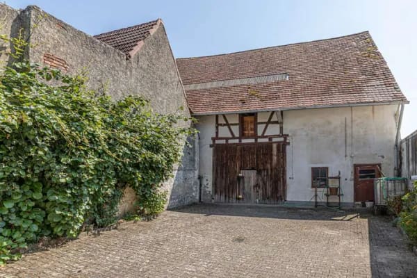 Immobilie in Bretten - Viel Potenzial für Handwerker: Haus mit Scheune zur Sanierung oder Neugestaltung in Gölshausen - Bild 2