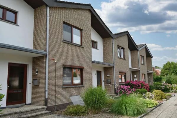 Immobilie in Brake - Reihenmittelhaus in ruhiger Lage - Bild 2
