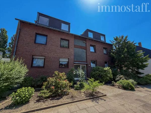 Immobilie in Bottrop - VOLL VERMIETET: 7 Wohneinheiten, 5 Garagen & 1.243 m² Grundstück - Bild 1