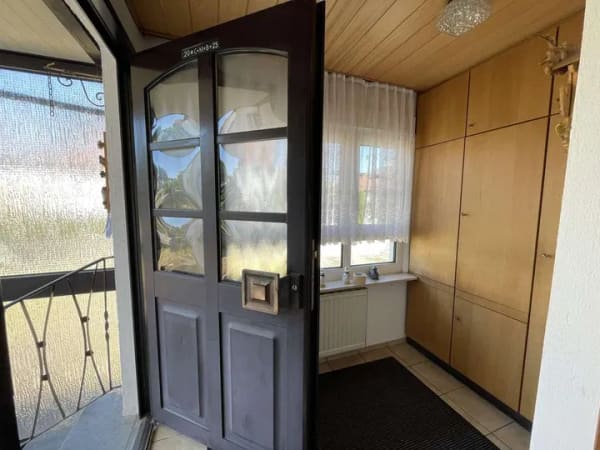 Immobilie in Beimerstetten - Kleines Einfamilienhaus mit Charme, Garten und Ausbaupotenzial - Bild 2