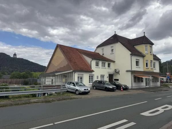 Immobilie in Porta Westfalica - Zu Füßen des Kaisers: Wohn- und Geschäftshaus mit Arztpraxis... - Bild 2
