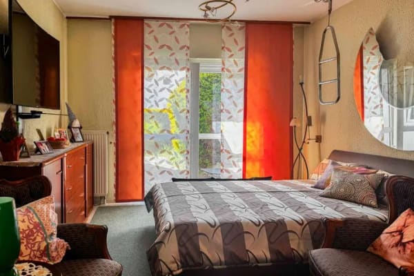 Immobilie in Uehlfeld - Doppelhaushälfte mit schönem Garten, zwei Terrassen und Garage - Bild 2
