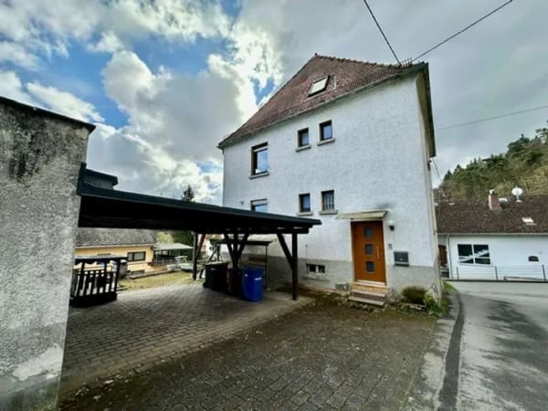 Immobilie in Aarbergen - Freistehendes Haus (4 Ebenen) mit Garten, Carport u. Garage + (o. Baugrundstück 343m²) in Aarbergen! - Bild 0