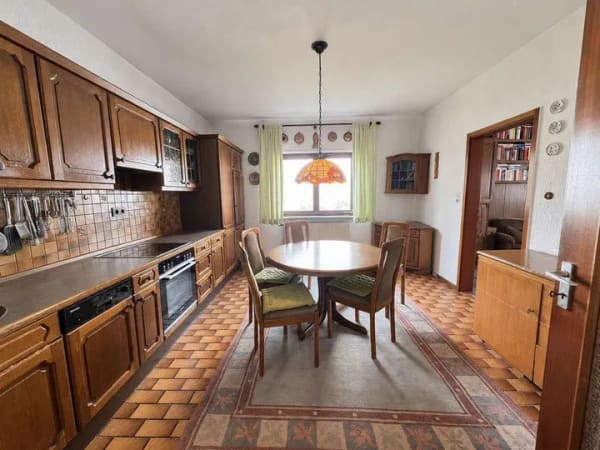 Immobilie in Nußloch - Wohnen mit Potenzial – Einfamilienhaus mit Terrasse und vielseitigen Möglichkeiten - Bild 3