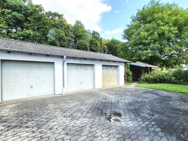 Immobilie in Waldkraiburg - ***Attraktive 3,5-Zimmer-Terrassenwohnung mit Gemeinschaftsgarten und Garage*** - Bild 3
