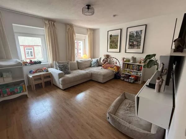 Immobilie in Kürnbach - Saniertes Zweifamilienhaus mit vielseitigem Potenzial und Scheune in Kürnbach - Bild 1