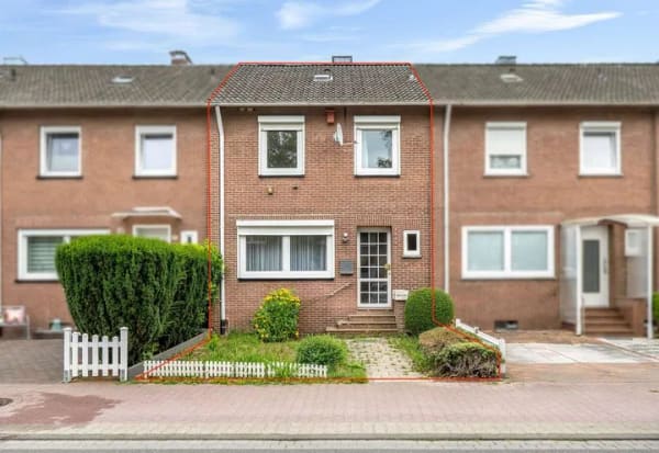 Immobilie in Meppen - Mitten im Potenzial: Reihenmittelhaus mit Gasheizung aus 2023 auf Erbpachtgrundstück in Meppen! - Bild 2