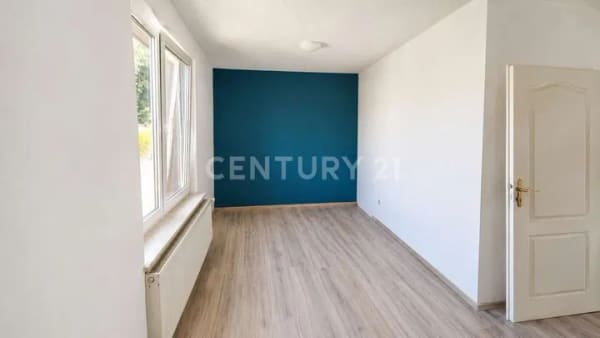 Immobilie in Panketal - Einfamilienhaus mit Entwicklungspotenzial in begehrter Lage von Zepernick - Bild 1