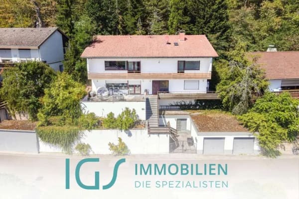 Immobilie in Weisenheim am Berg - Stilvolles Wohnen mit Charme und Weitblick in Weisenheim am Berg! - Bild 0