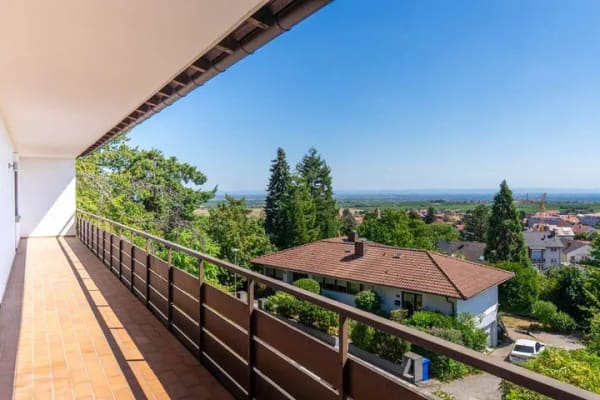 Immobilie in Weisenheim am Berg - Stilvolles Wohnen mit Charme und Weitblick in Weisenheim am Berg! - Bild 2