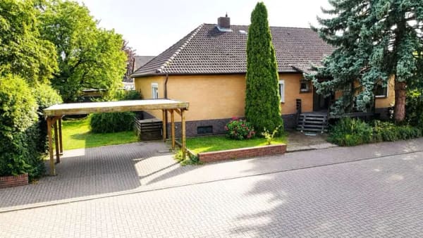 Immobilie in Uetze - Bungalow mit Tiefgarage und Vollkeller in Uetze - Bild 1