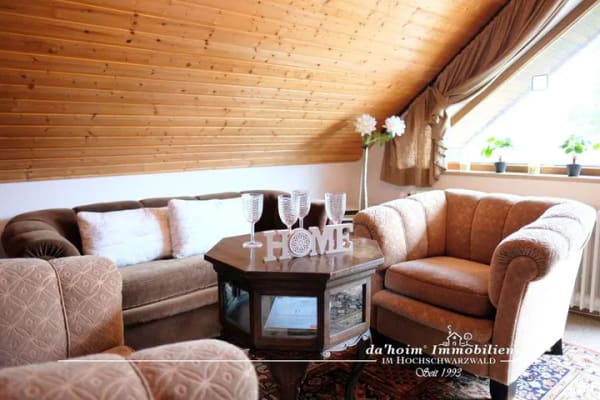 Immobilie in Schluchsee - Heimatwinkel - 3-Zi. Dachgeschosswohnung mit Balkon - Bild 2