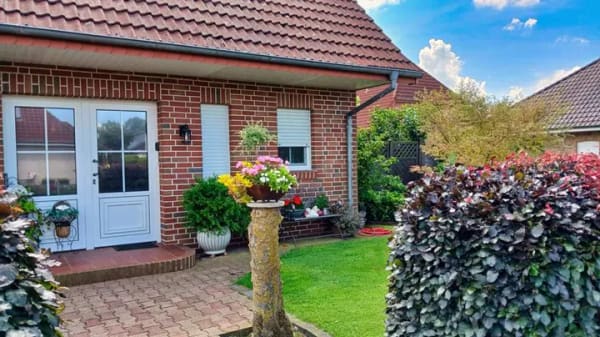 Immobilie in Niederlangen - Einfamilienhaus mit traumhafter Gartenanlage in Niederlangen! - Bild 1