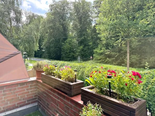 Immobilie in Ratekau - Attraktives Mehrfamilienhaus mit 3 abgeschlossenen Wohneinheiten und 7 Stellplätzen - Bild 2