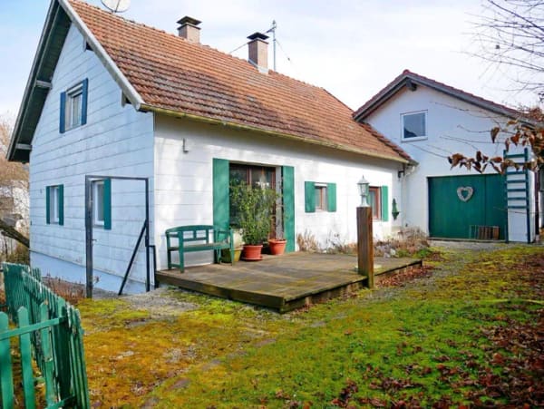 Immobilie in Stetten - Stark sanierungsbedürftiges Einfamilienhaus/Bauplatz in Stetten bei Mindelheim im Allgäu - Bild 0