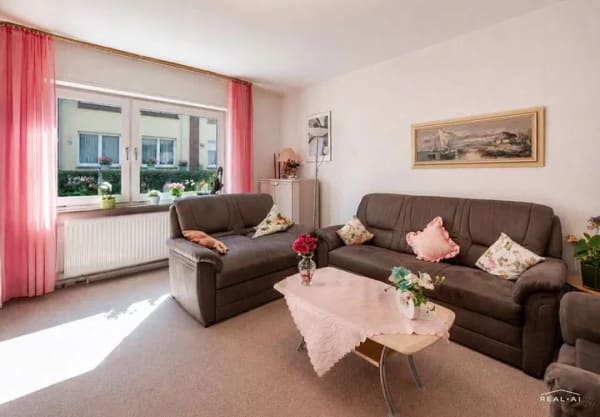 Immobilie in Siegburg - Freistehendes Zweifamilienhaus in zentraler Lage mit Garten und direktem Zugang zum Mühlenbach - Bild 1