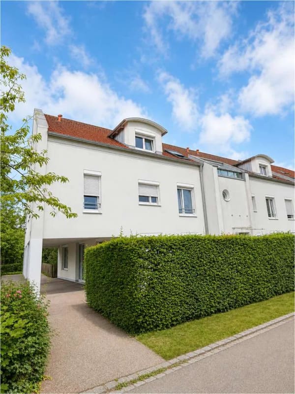 Immobilie in Langweid am Lech - Wohnglück mit Aussicht – gepflegte Wohlfühlwohnung mit Balkon - Einziehen oder clever investieren - Bild 2