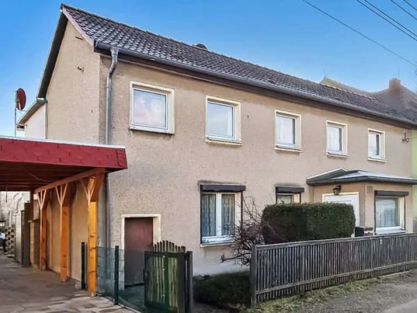 Immobilie in Schkeuditz - Sanierungsbedürftiges Haus mit vielen Zimmer und großem Garten in ruhiger Lage von Schkeuditz - Bild 1
