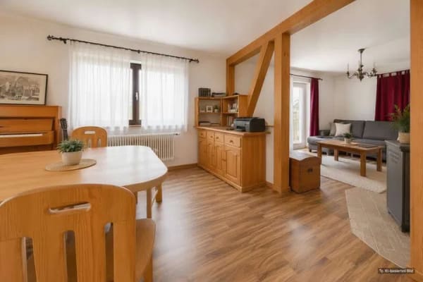 Immobilie in Vöhringen - Raum. Potenzial. Lage. 
Familienheim - viele Möglichkeiten - Bild 2