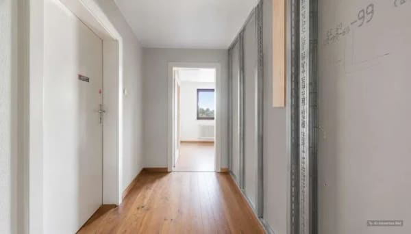 Immobilie in Vöhringen - Raum. Potenzial. Lage. 
Familienheim - viele Möglichkeiten - Bild 3