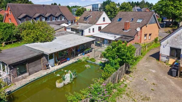 Immobilie in Bremervörde - Anpacken, gestalten, verwirklichen: Haus mit 1.923 m² Grundstück in zentraler Lage - Bild 0