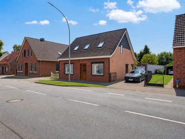 Immobilie in Bremervörde - Anpacken, gestalten, verwirklichen: Haus mit 1.923 m² Grundstück in zentraler Lage - Bild 4