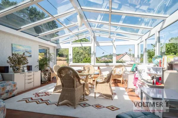 Immobilie in Ottweiler - BESONDERHEIT - freistehendes Einfamilienhaus mit Doppelgarage und Wintergarten in Ottweiler-Fürth! - Bild 3