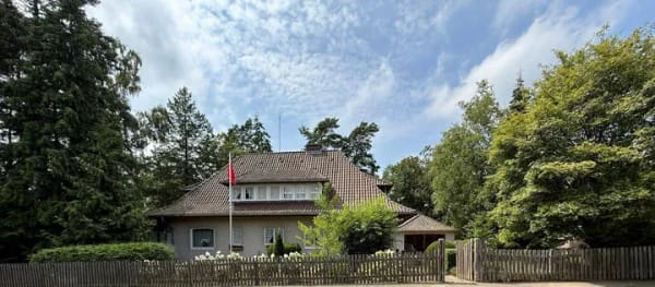 Immobilie in Zernien - Landhaus mit besonderem Charme, Stilvolle ehemalige Arztvilla auf großem Grundstück - Bild 0