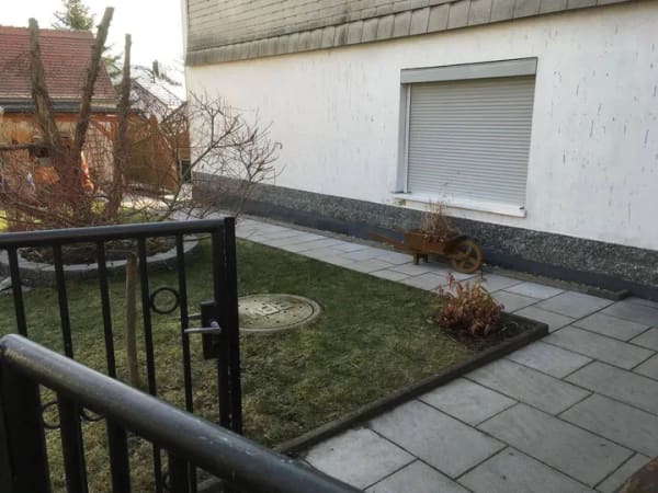 Immobilie in Lichtentanne - Liebevoll saniertes freistehendes Einfamilienhaus mit Nebengebäude und Carport in belebter Dorflage zu verkaufen! - Bild 4