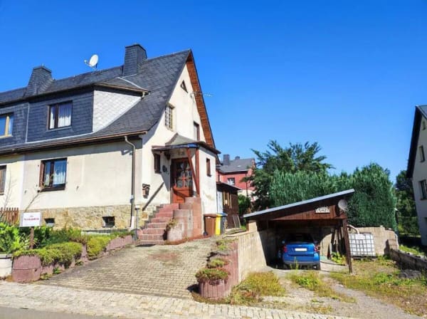 Immobilie in Schwarzenberg/Erzgebirge - Kleine feine Doppelhaushälfte zum renovieren und einziehen! - Bild 1
