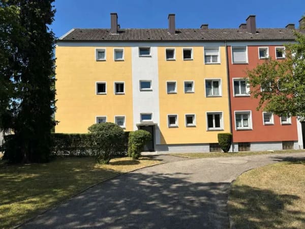 Immobilie in Augsburg - 1-Zimmer-Wohnung mit großer Wohnküche zum Hübschmachen im Bärenkeller - Erbbaurecht - Bild 1