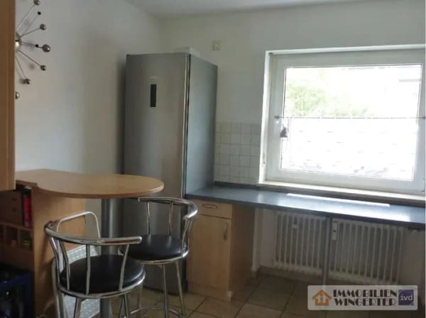 Immobilie in Neutraubling - 3-Familienhaus - auch als Mehrgenerationenhaus nutzbar - in ruhiger Lage von Neutraubling - Bild 4
