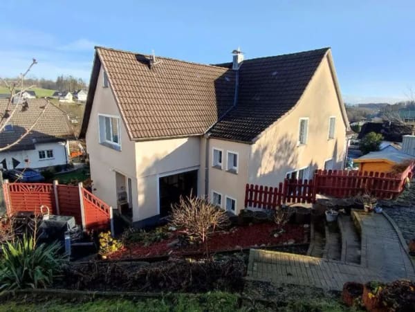 Immobilie in Olpe - ++ ON-Immobilien ++ Ein Wohnhaus in Olpe-Altenkleusheim! - Bild 0