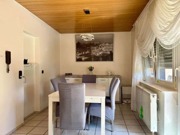 Immobilie in Crailsheim - Dreifamilienhaus mit Garagen und Mieterträgen... - Bild 4