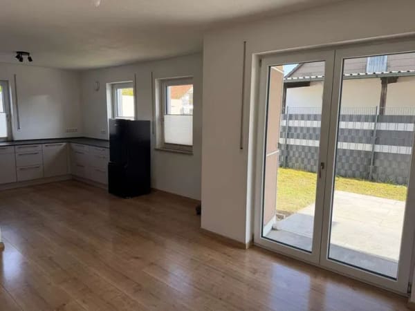 Immobilie in Ellgau - Wunderschöne Gartenwohnung vor den Toren Münchens in Ellgau bei Augsburg - Bild 1