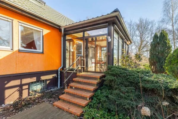 Immobilie in Beeskow - Einfamilienhaus mit Keller, Wintergarten, Sauna, Tiefgarage in Beeskow - Am Wald & nahe der Spree! - Bild 3