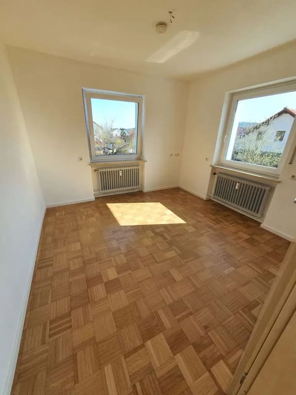 Immobilie in Mauern - ATTRAKTIVE 5-ZIMMER-WOHNUNG MIT 2 Bädern, 2 Balkonen, Garage+Keller - Bild 3