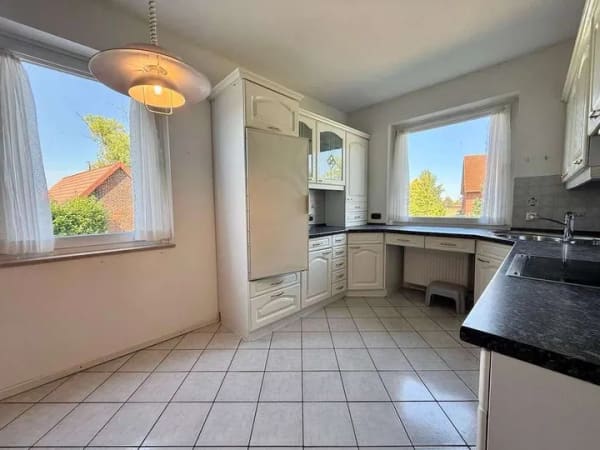 Immobilie in Neustadt am Rübenberge - Großzügiges Einfamilienhaus mit vielfältigen Nutzungsmöglichkeiten in Helstorf - Bild 4