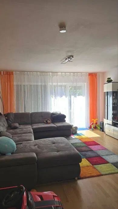 Immobilie in Obertshausen - IM ALLEINAUFTRAG !! KAPITALANLAGE !!! Vermietete 4-Zimmer Eigentumswohnung im gepflegten Mehrfamilienhaus, Obertshausen - Bild 2