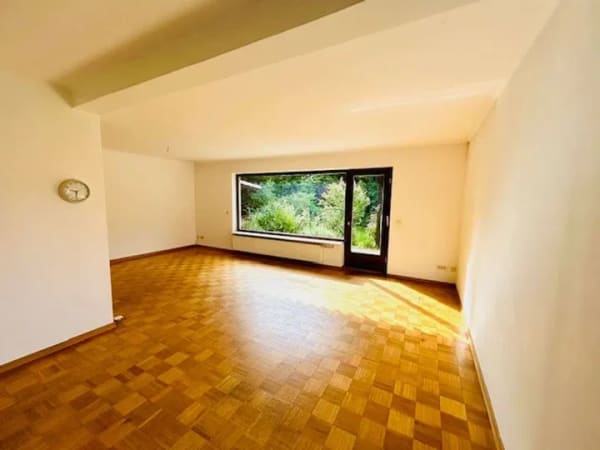 Immobilie in Neetze - Charmantes Eigenheim mit großzügigem Garten, hellen Wohnräumen und attraktiven Modernisierungen! - Bild 2