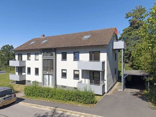 Immobilie in Großheirath - Mehrfamilienhaus mit fünf Wohneinheiten - Bild 1