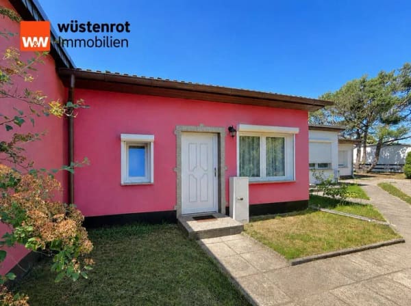 Immobilie in Koserow - MASSIVES FERIENHAUS MIT EINBAUKÜCHE + DREI ZIMMERN + DUSCHBAD + TERRASSE AUF EIGENEM GRUNDSTÜCK - Bild 4