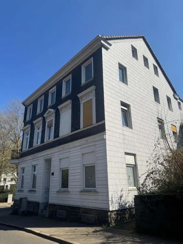 Immobilie in Velbert - Investoren aufgepasst ! 5 Eigentumswohnungen plus Anliegerwohnung in einem Paket - Bild 1