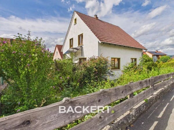 Immobilie in Altenkunstadt - Gemütliches Wohnhaus mit kleinem Garten, Garage und Carport - Bild 0