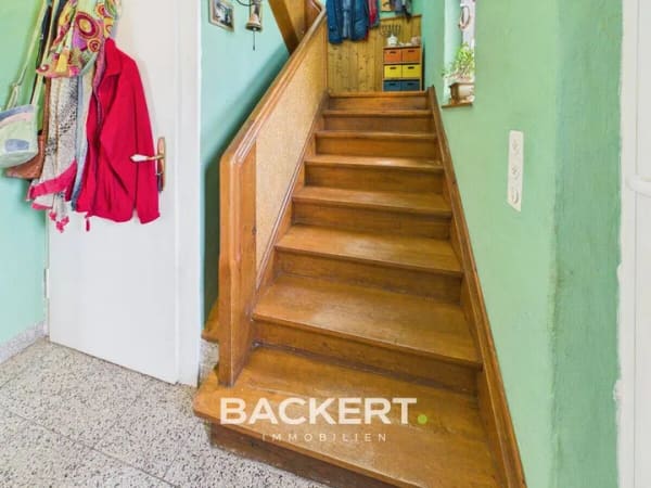 Immobilie in Altenkunstadt - Gemütliches Wohnhaus mit kleinem Garten, Garage und Carport - Bild 2