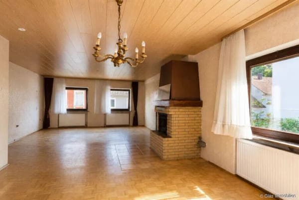 Immobilie in Großrosseln - Großzügiges Ein- bis Zweifamilienhaus mit zwei Garagen in Karlsbrunn - Bild 4