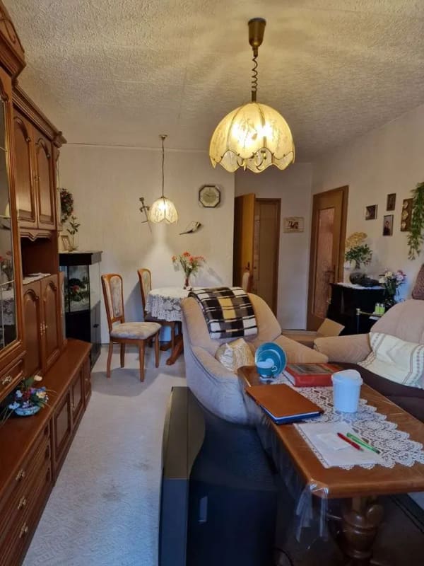 Immobilie in Neuensalz - 3-Raum-Wohnung mit Balkon und Garage – 62 m² mit Potenzial in gepflegter Wohnanlage - Bild 1